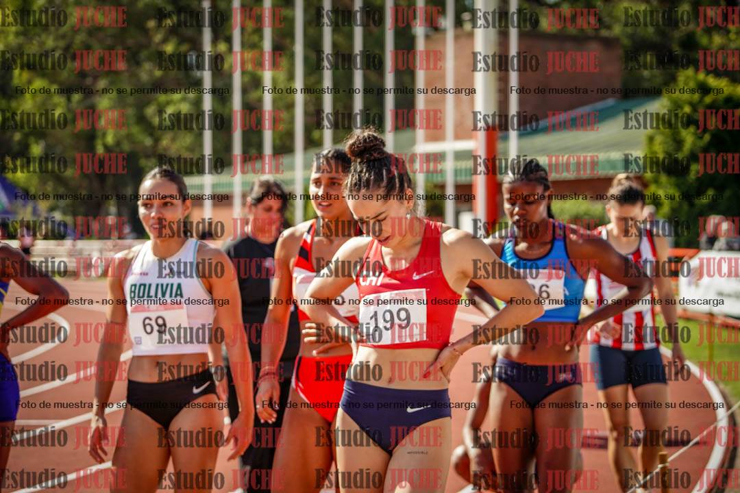 Fotos de algunos extras y podios del día 1