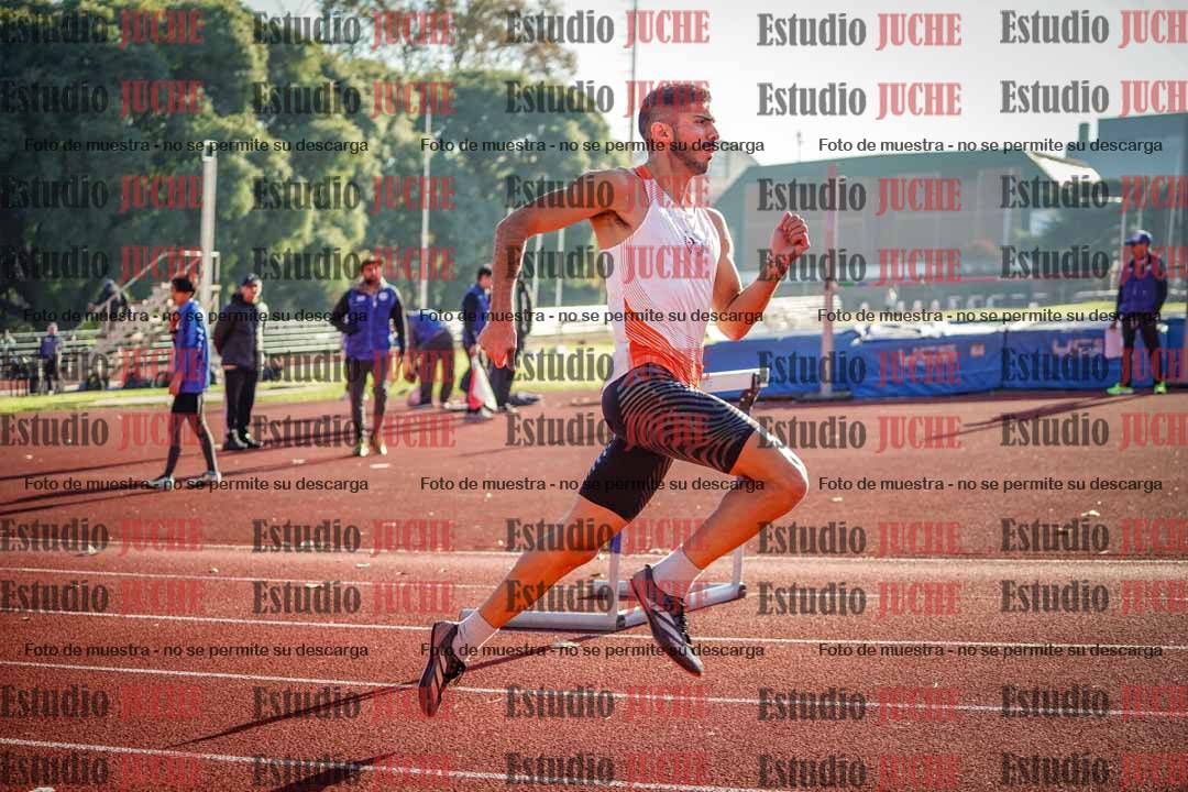 Fotos de los 400 m con vallas de varones