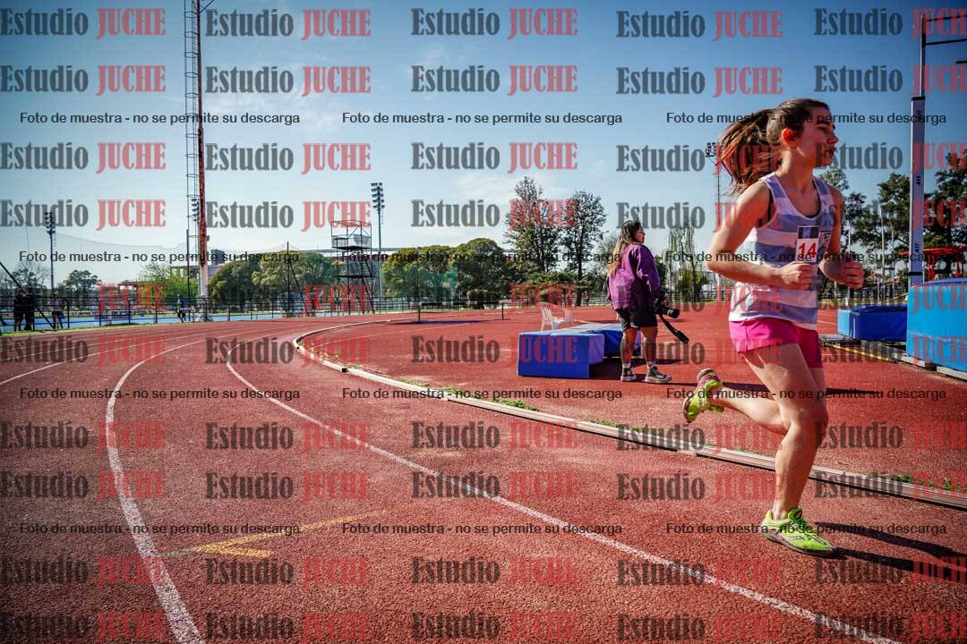 Fotos de los 600 m llanos de mujeres - U16