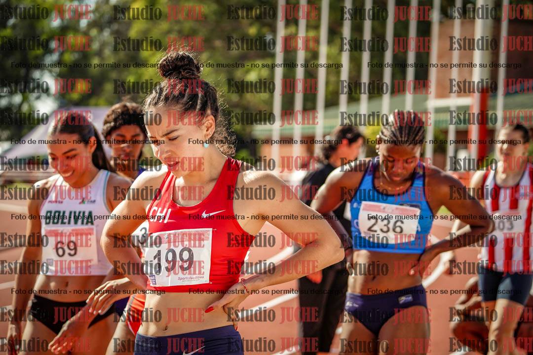 Fotos de algunos extras y podios del día 1