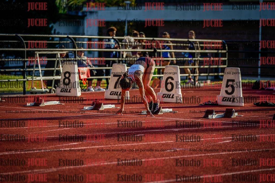 Fotos de los 100 m con vallas de mujeres