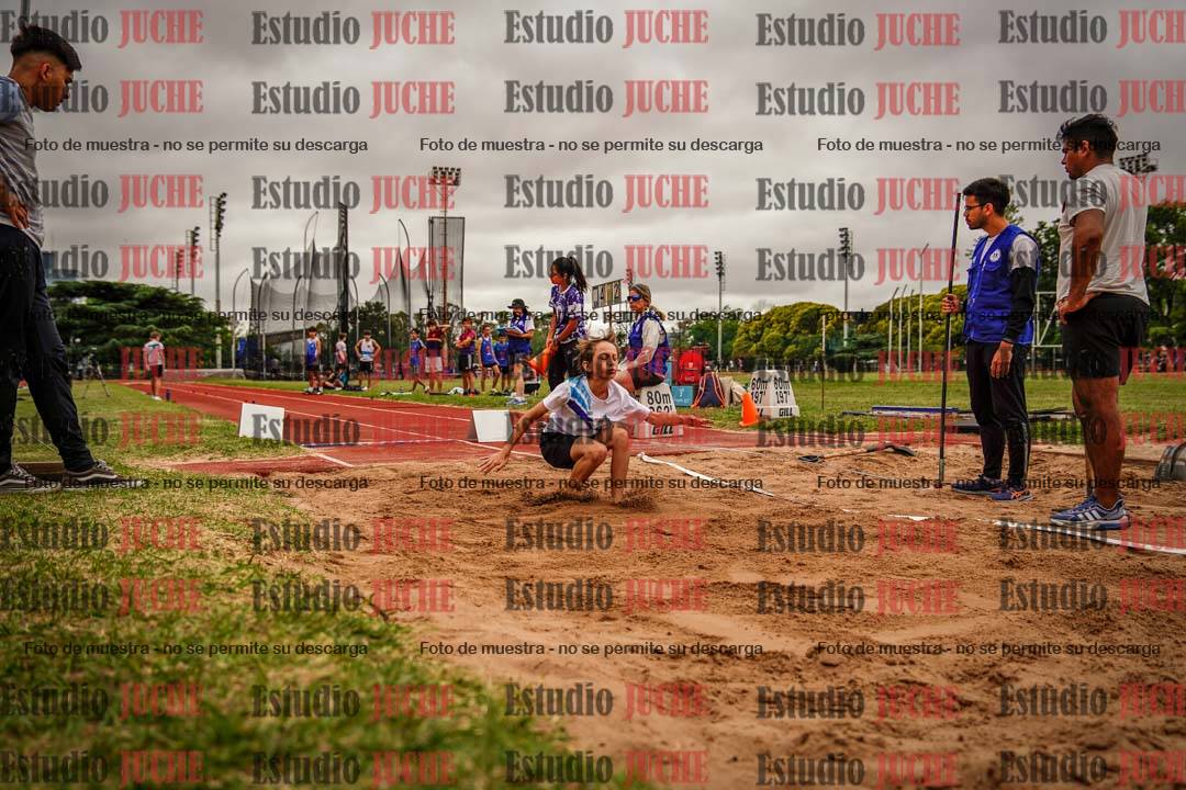Fotos del salto en largo de varones - U14
