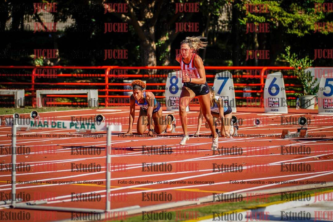 Fotos de los 100 m con vallas de mujeres - hepta 1