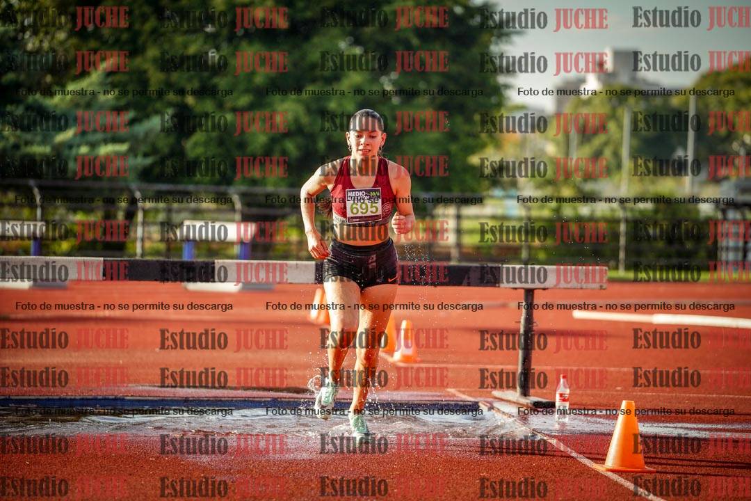 Fotos de los 2000 m con obstáculos de mujeres