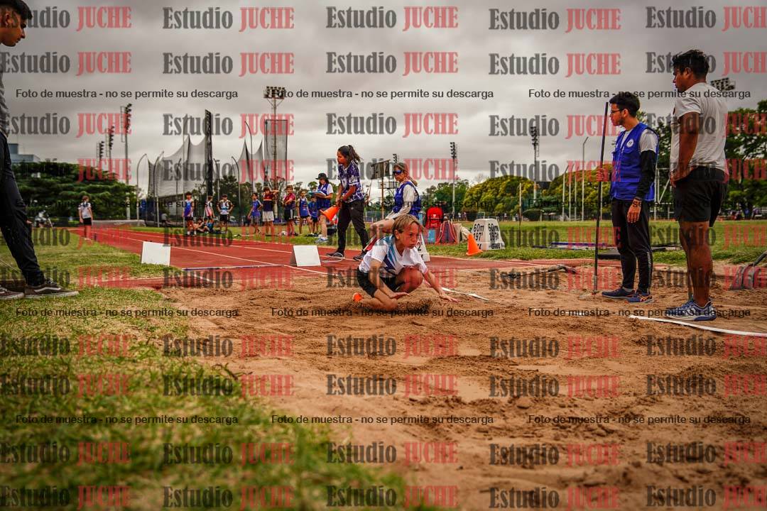 Fotos del salto en largo de varones - U14