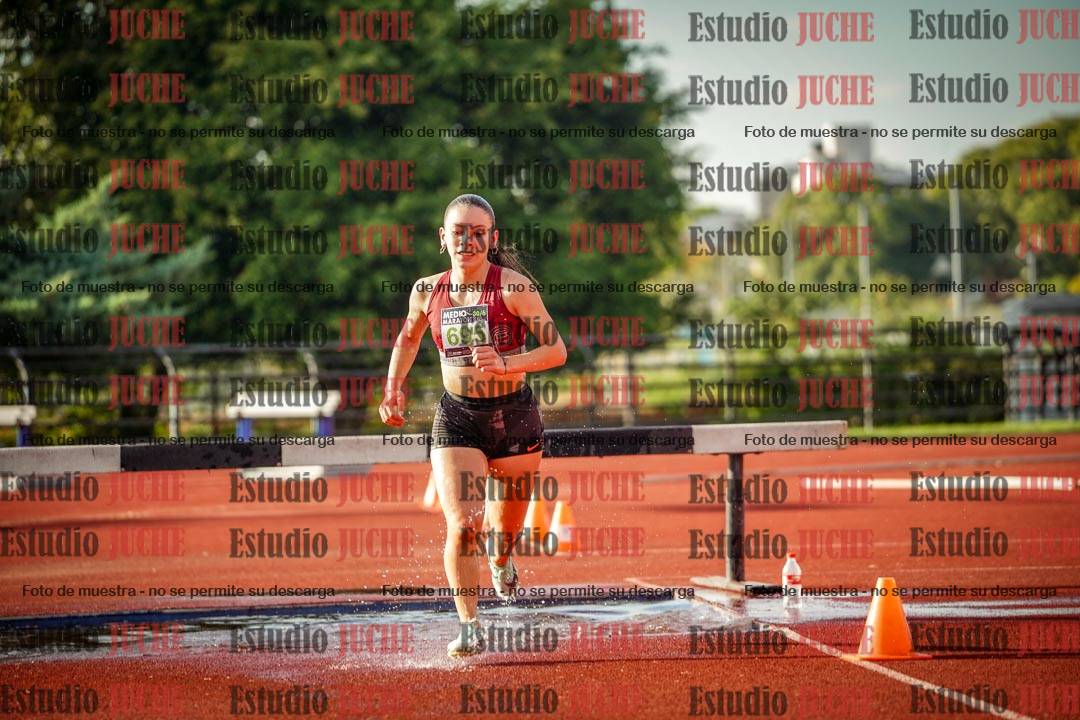 Fotos de los 2000 m con obstáculos de mujeres