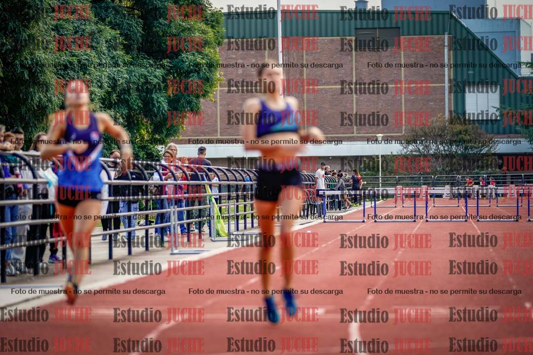 Fotos de los 400 m con vallas de mujeres