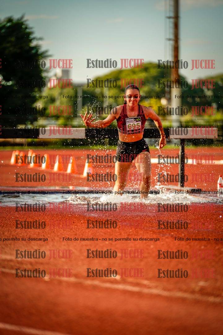 Fotos de los 2000 m con obstáculos de mujeres