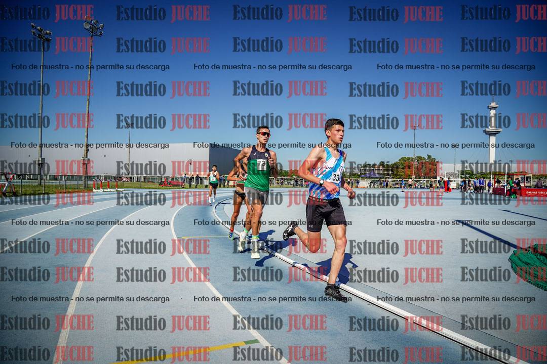 Fotos de los 5000 m de mujeres y varones - serie 1