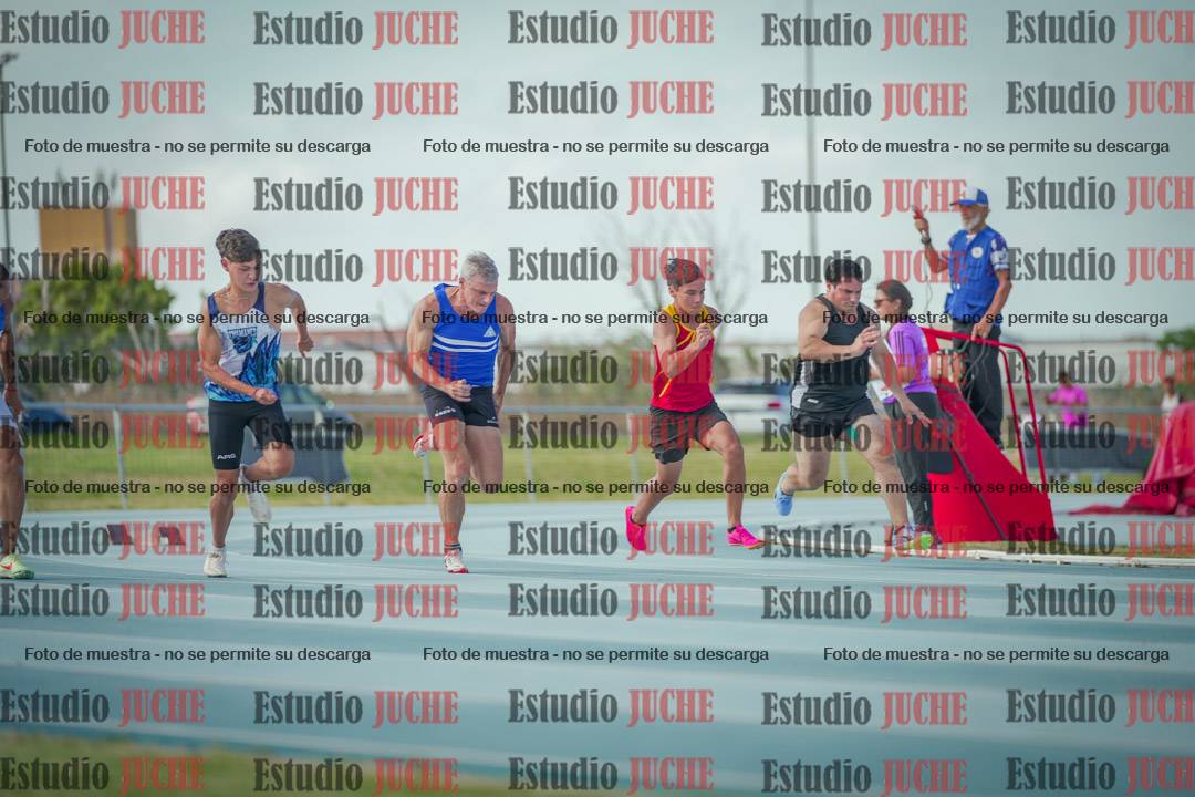 Fotos de los 100 m llanos de varones