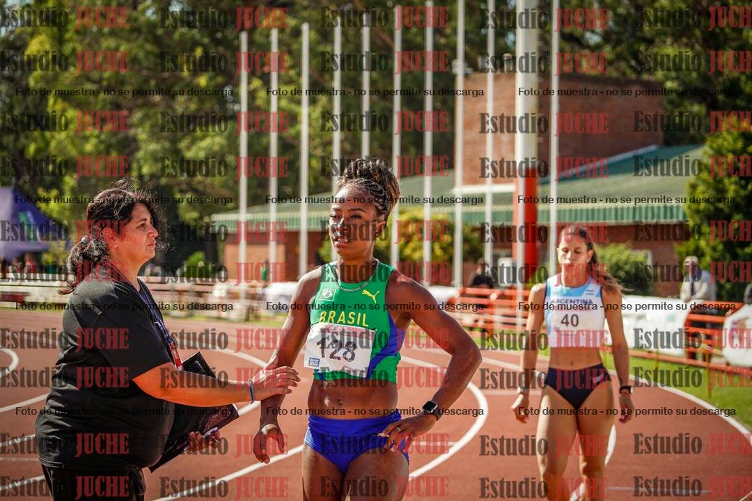 Fotos de algunos extras y podios del día 1