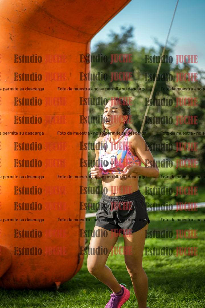 Fotos de la llegada del cross de 4000 m - mujeres