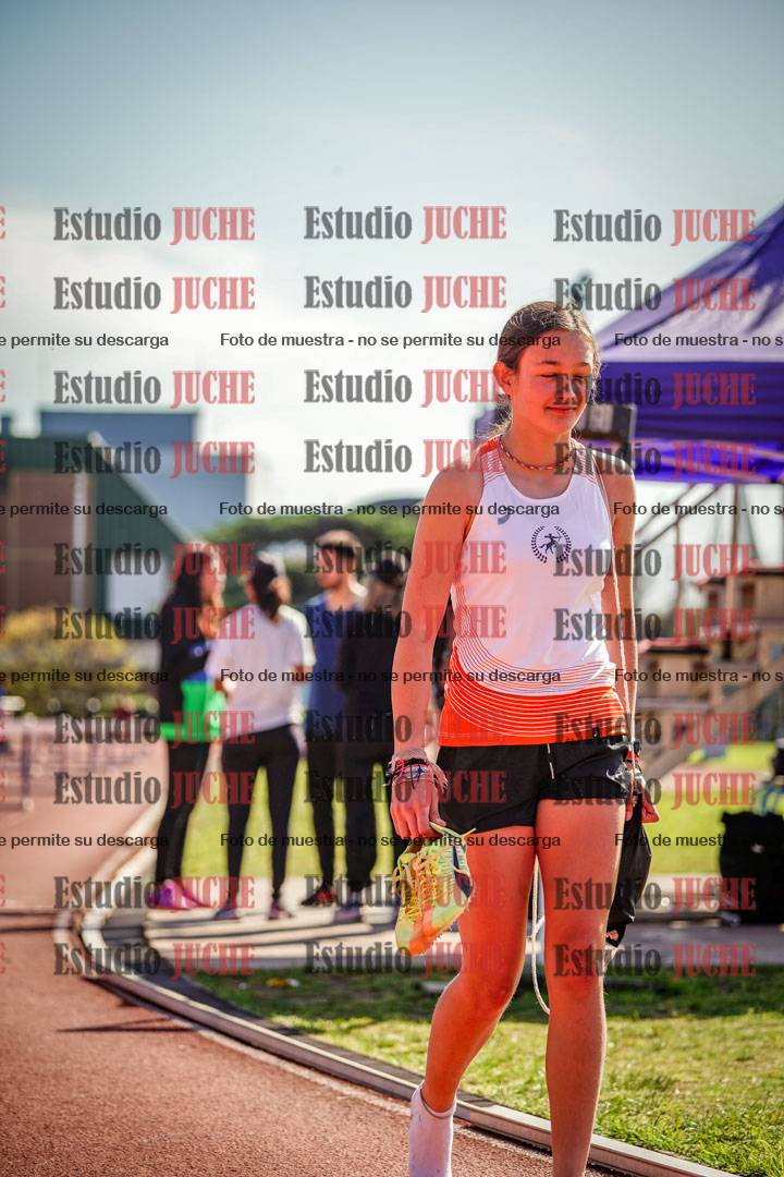 Fotos de los 80 m con vallas de mujeres - serie 3