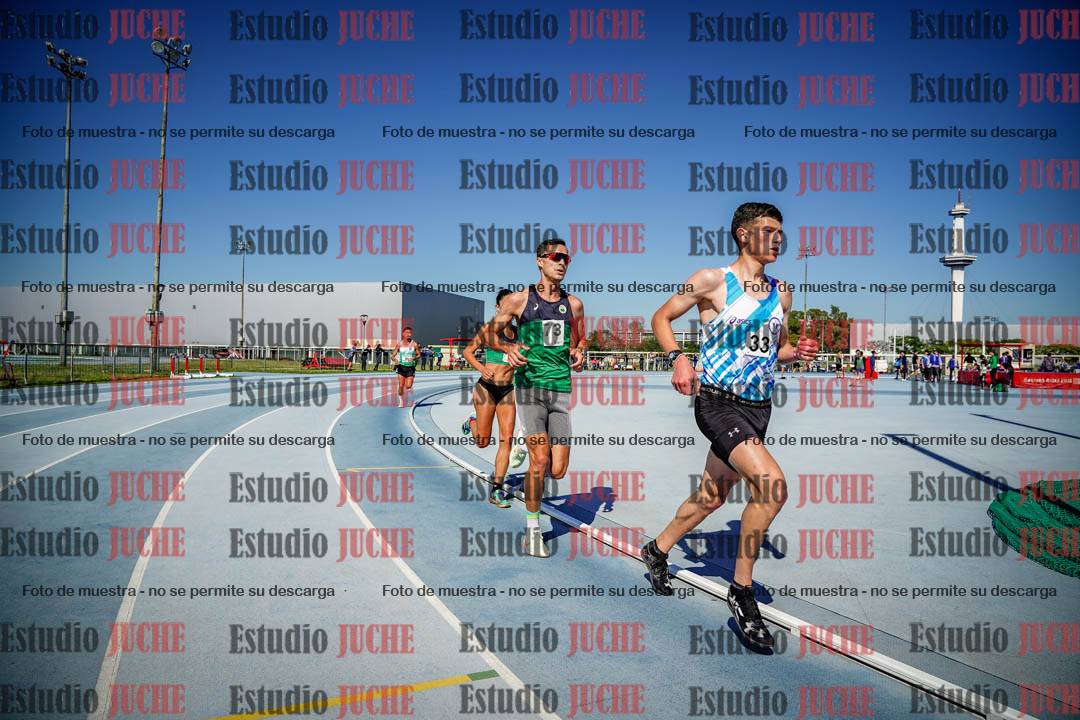 Fotos de los 5000 m de mujeres y varones - serie 1