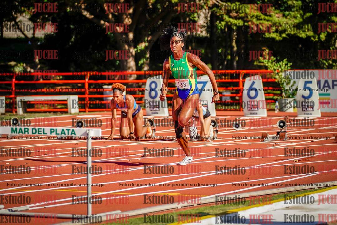 Fotos de los 100 m con vallas de mujeres - hepta 1