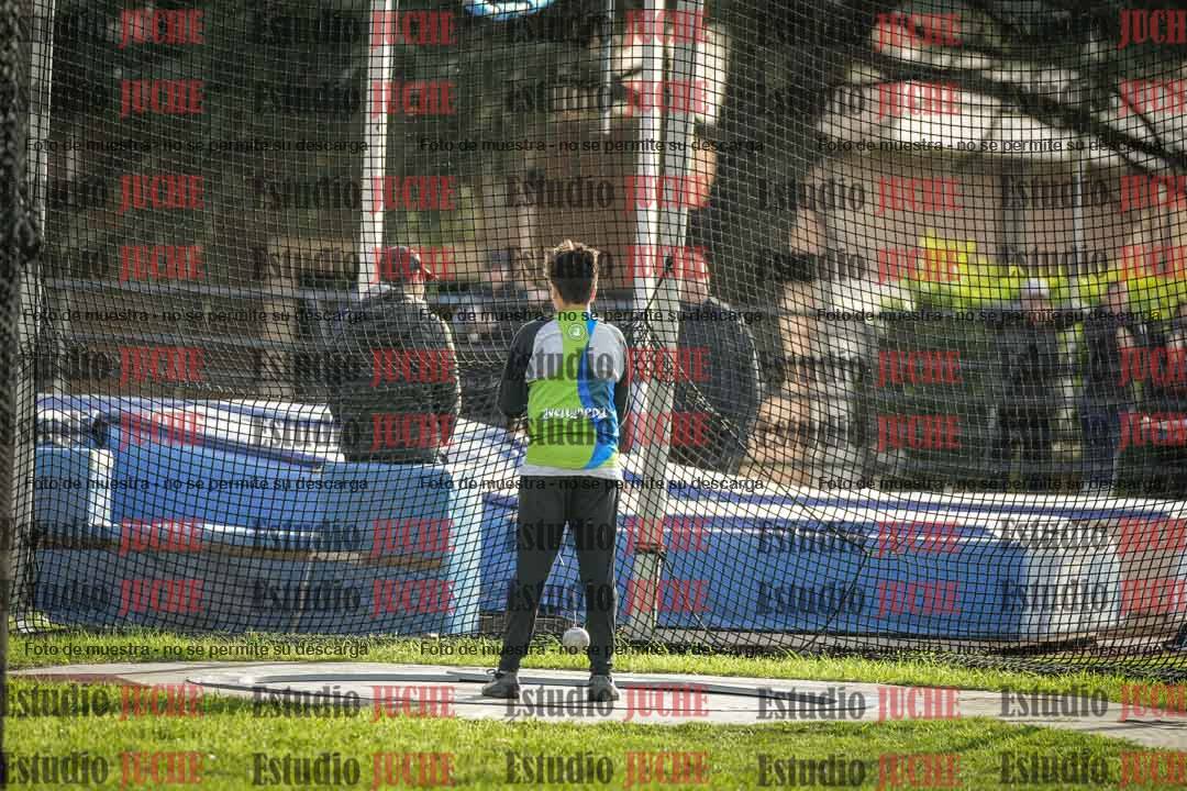 Fotos del lanzamiento de martillo de varones