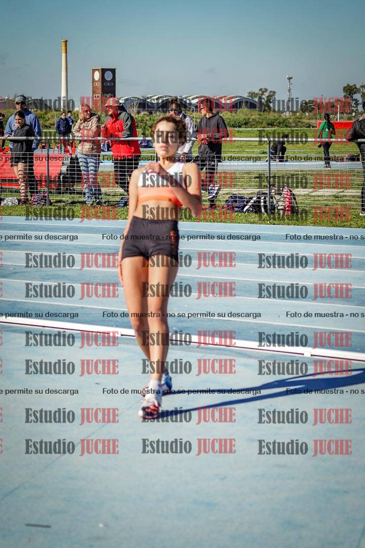 Fotos del salto en alto de mujeres