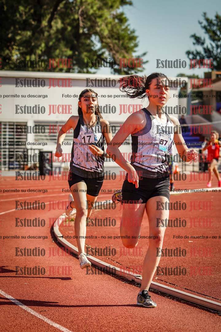 Fotos de los 600 m llanos de mujeres - U16