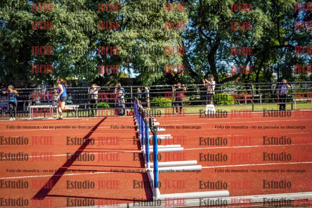 Fotos de los 100 m con vallas de mujeres