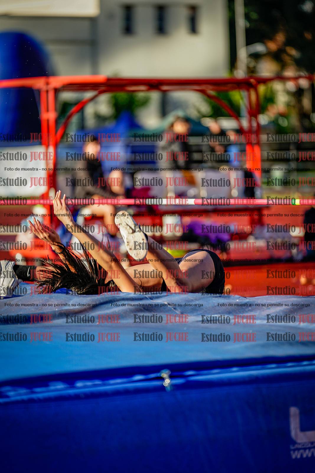 Fotos del salto en alto de mujeres