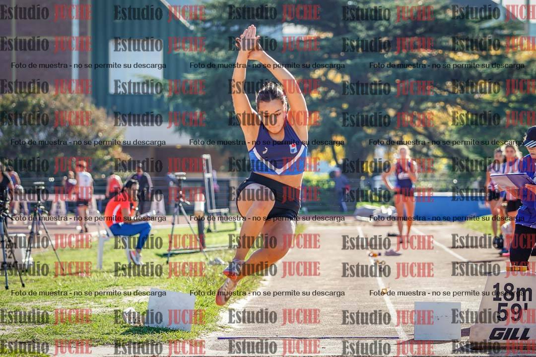 Fotos del salto en largo de mujeres - incluye U16