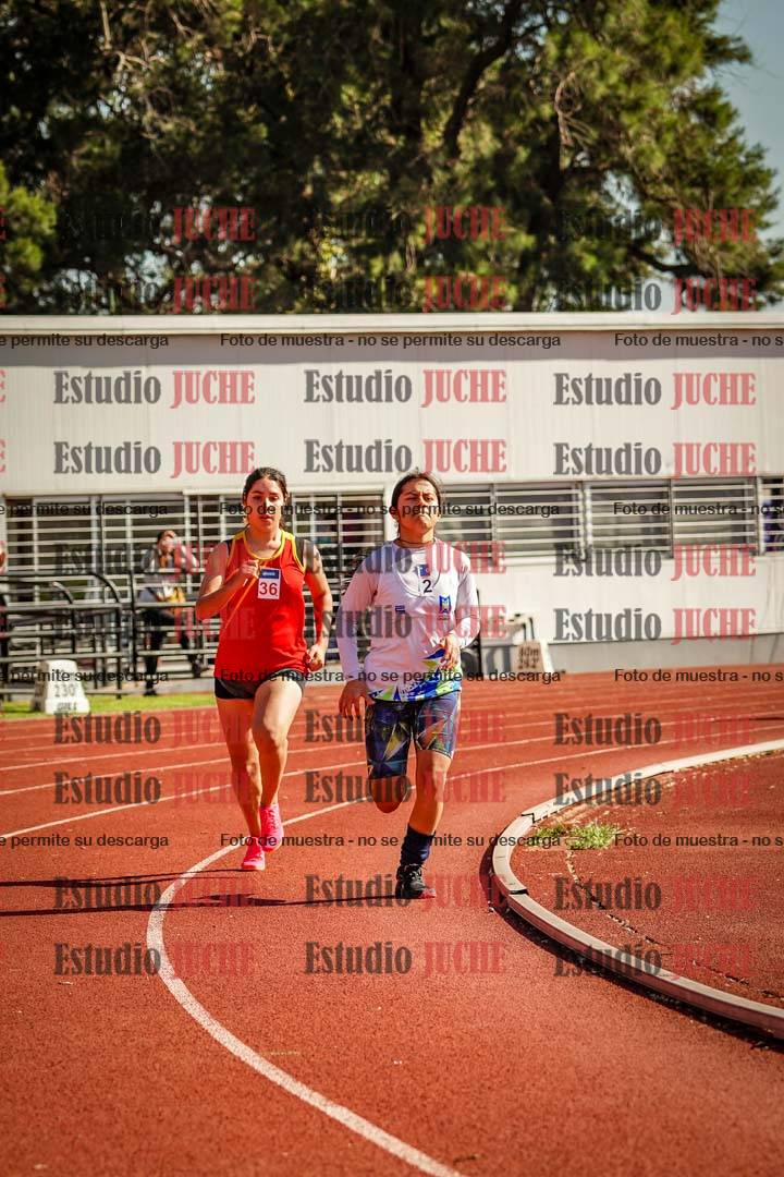 Fotos de los 600 m llanos de mujeres - U16