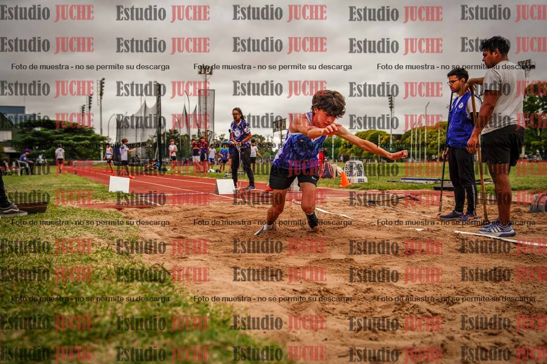 Fotos del salto en largo de varones - U14
