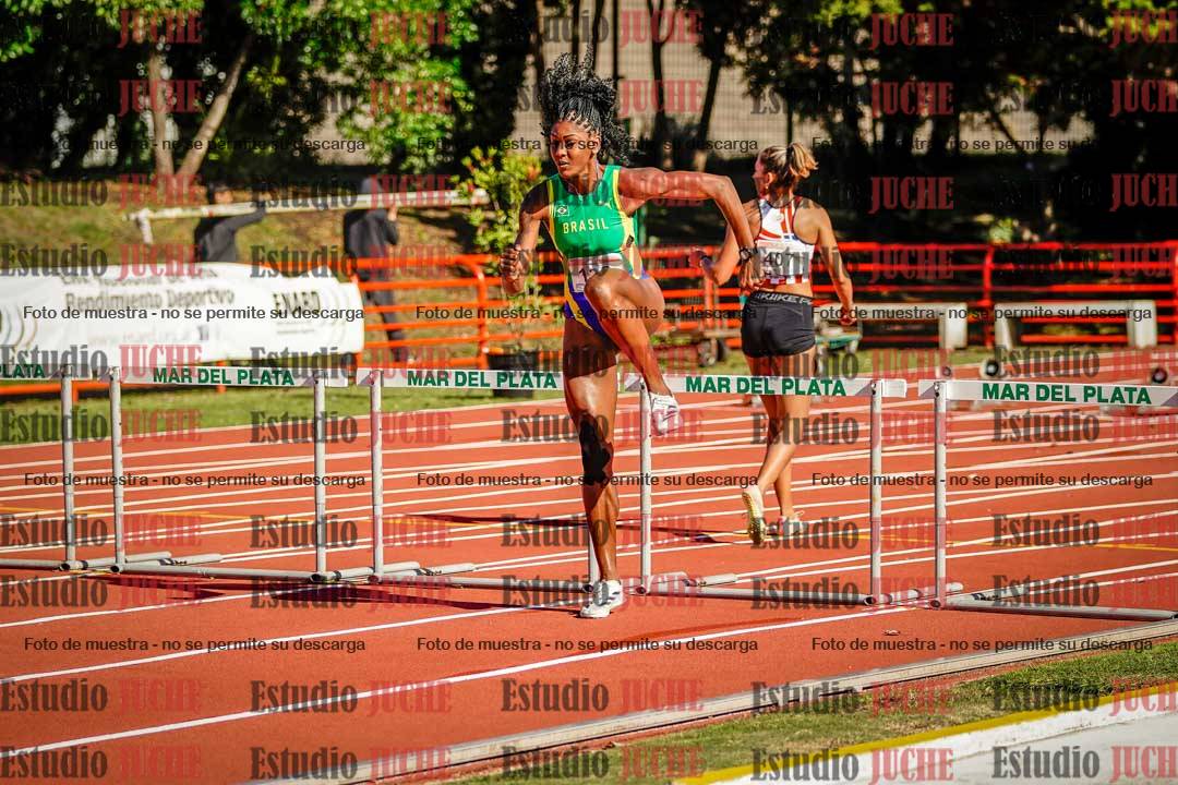 Fotos de los 100 m con vallas de mujeres - hepta 1