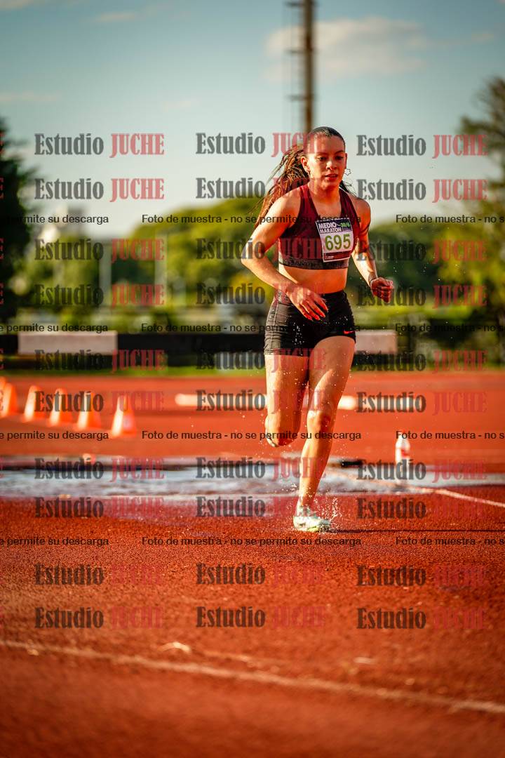 Fotos de los 2000 m con obstáculos de mujeres