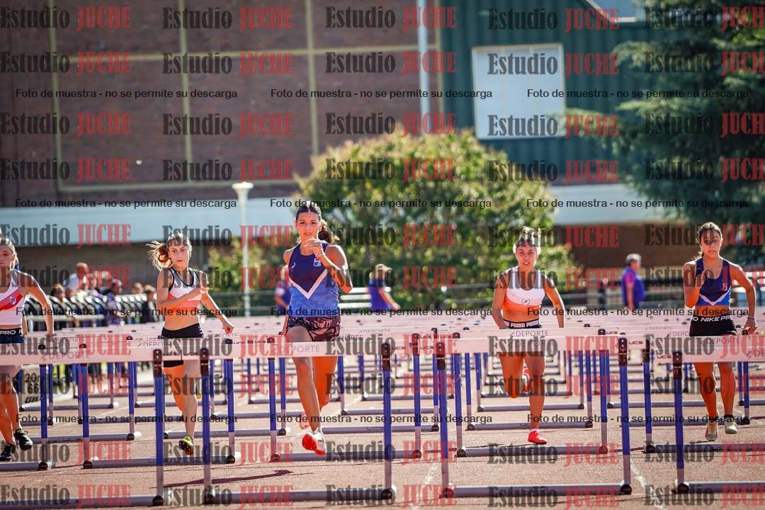 Fotos de los 100 m con vallas de mujeres