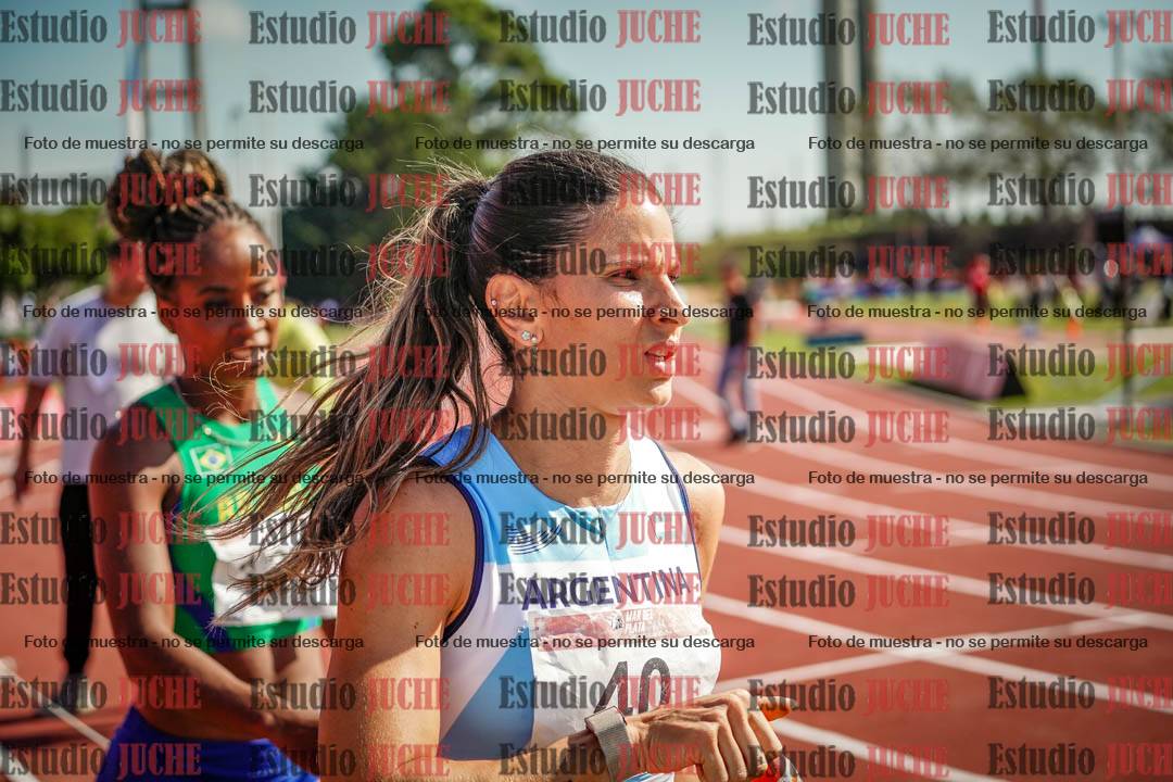Fotos de algunos extras y podios del día 1