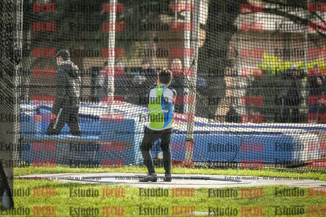 Fotos del lanzamiento de martillo de varones