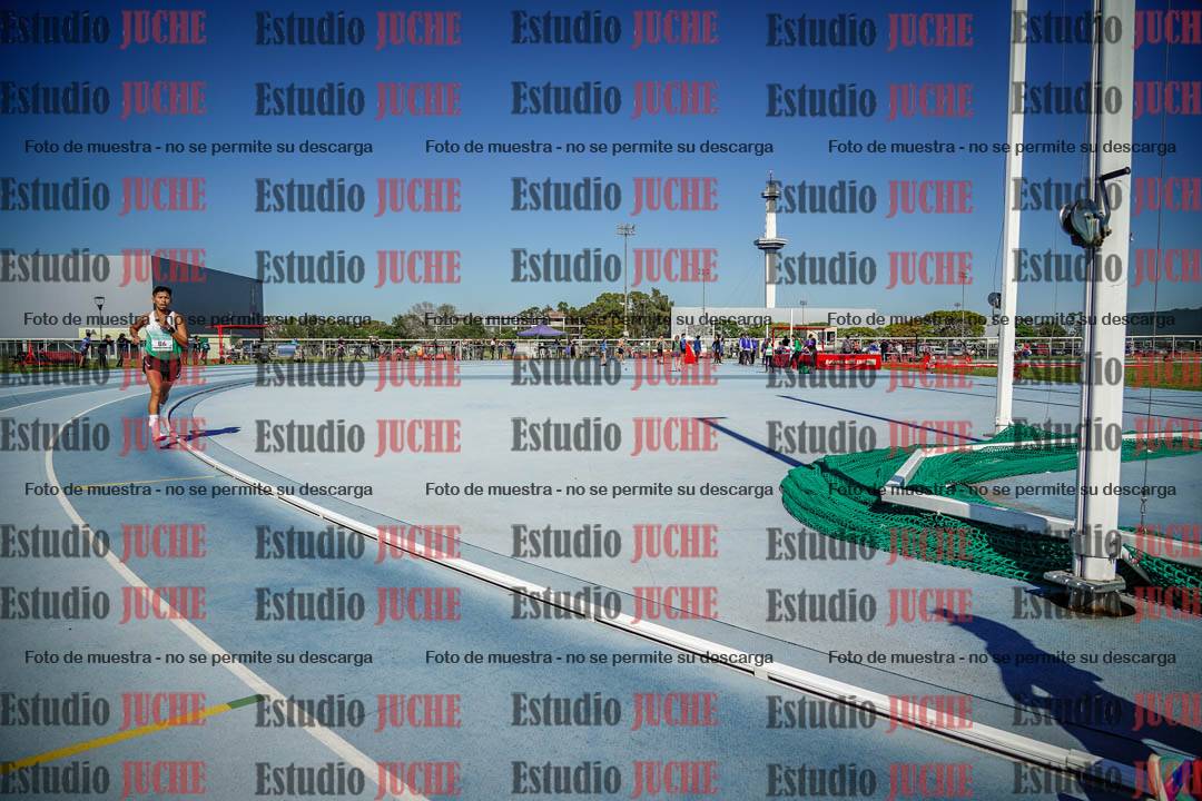 Fotos de los 5000 m de mujeres y varones - serie 1