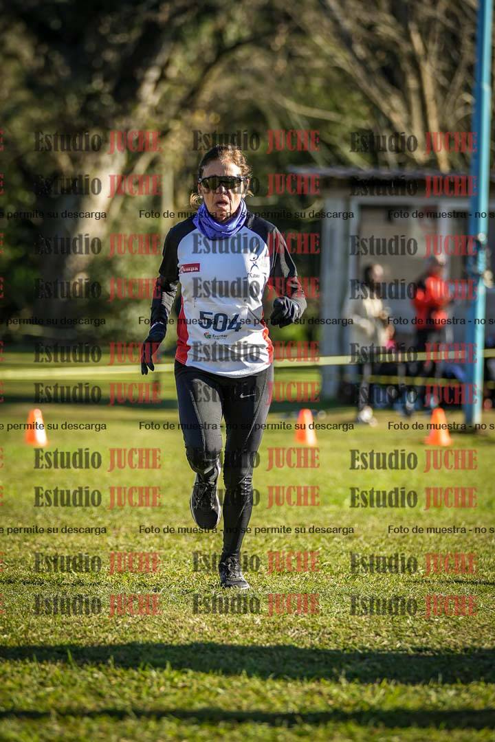 Fotos de la llegada del cross de 4000 m - mujeres