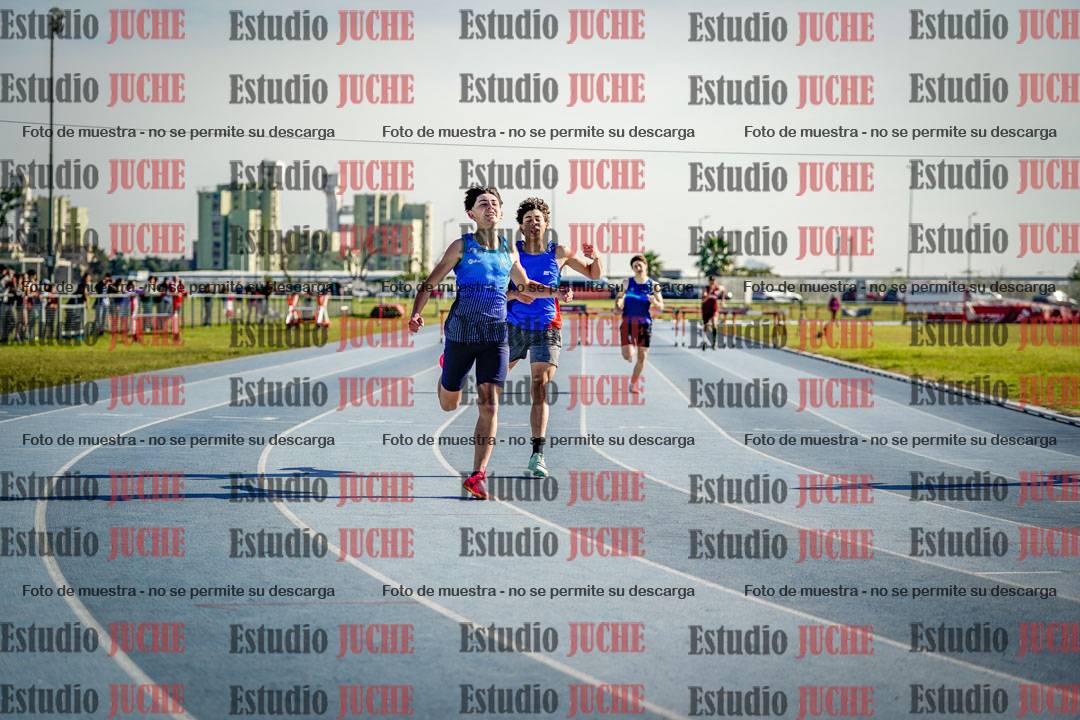 Fotos de los 400 m con vallas de varones