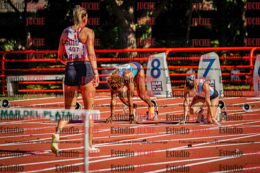 Fotos de los 100 m con vallas de mujeres - hepta 1