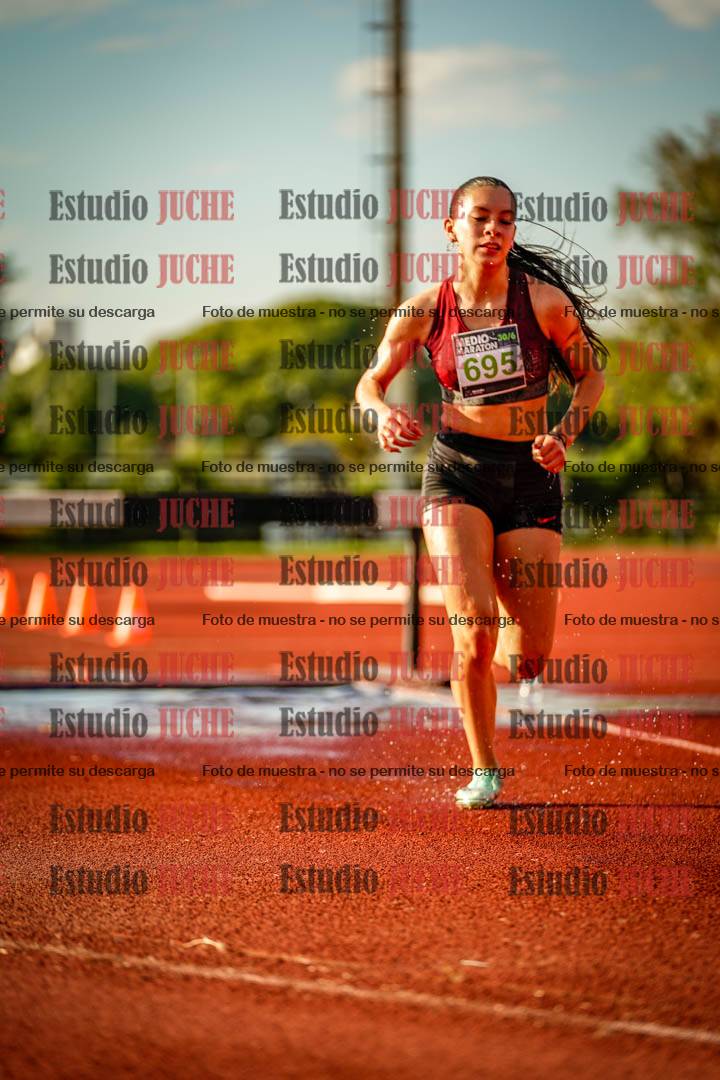 Fotos de los 2000 m con obstáculos de mujeres
