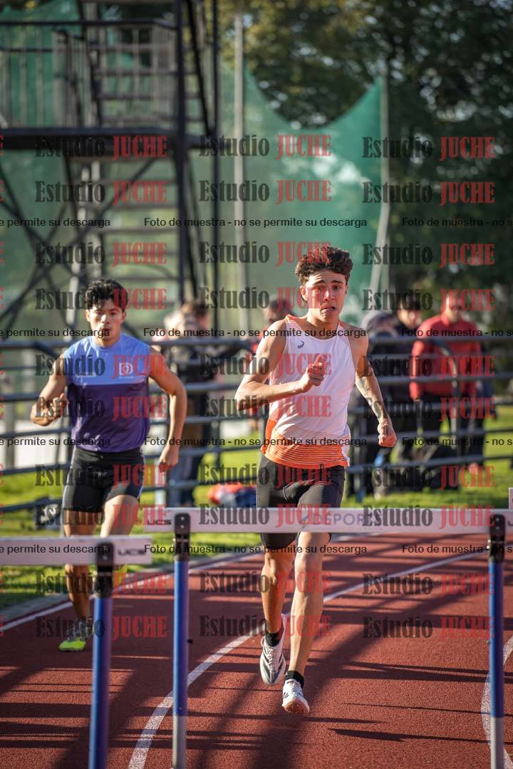 Fotos de los 400 m con vallas de varones