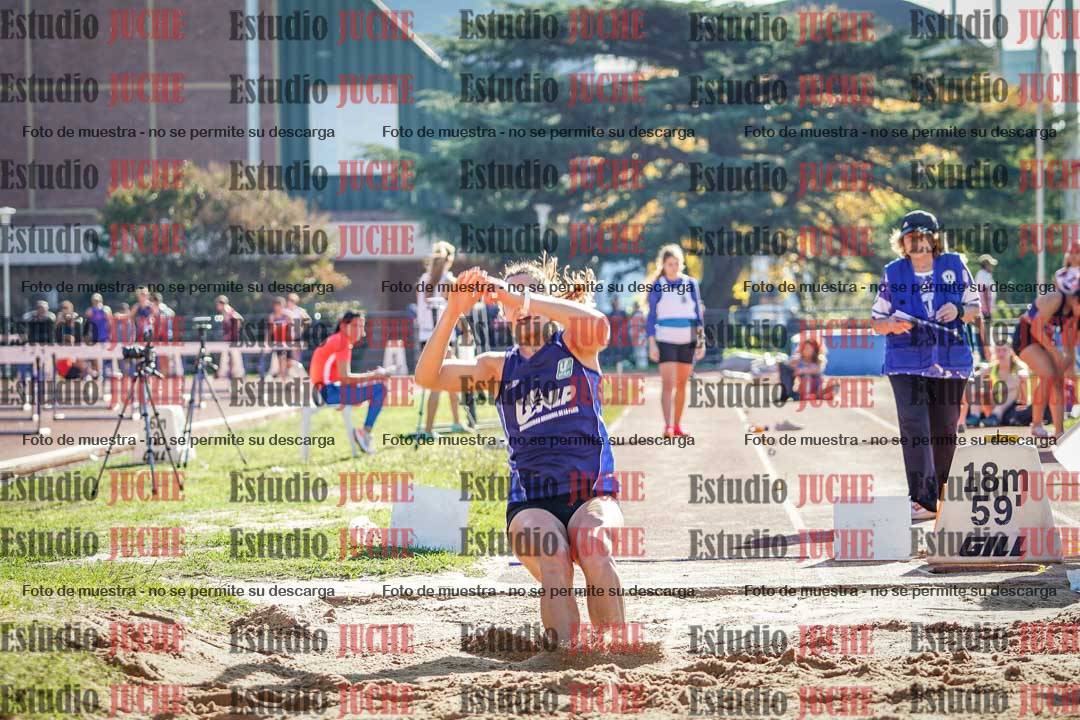 Fotos del salto en largo de mujeres - incluye U16