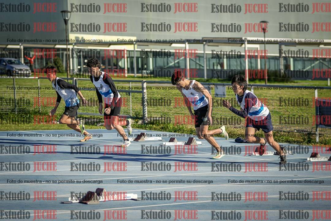 Fotos de los 110 m con vallas de varones - U17 (incluye heptatlón)