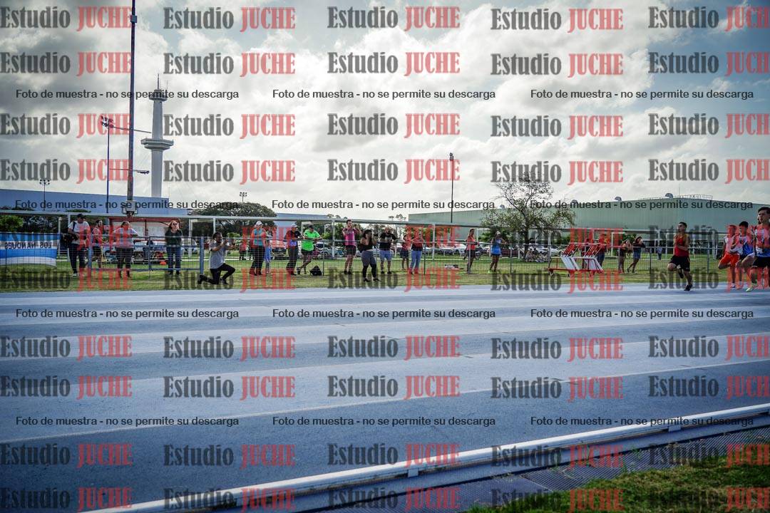 Fotos de los 100 m llanos de varones