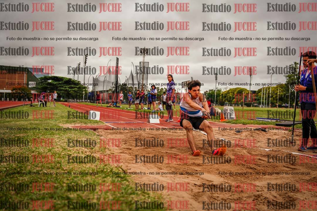 Fotos del salto en largo de varones - U14