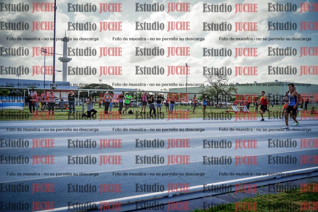 Fotos de los 100 m llanos de varones