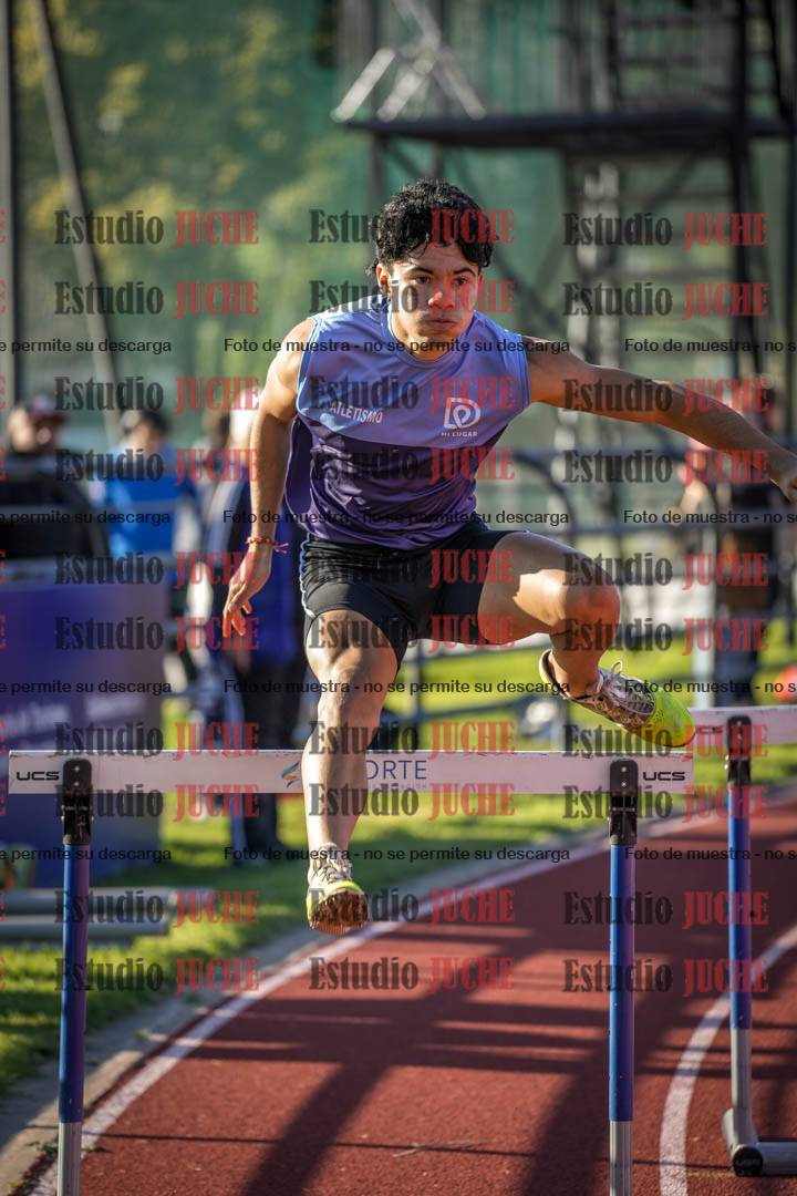 Fotos de los 400 m con vallas de varones