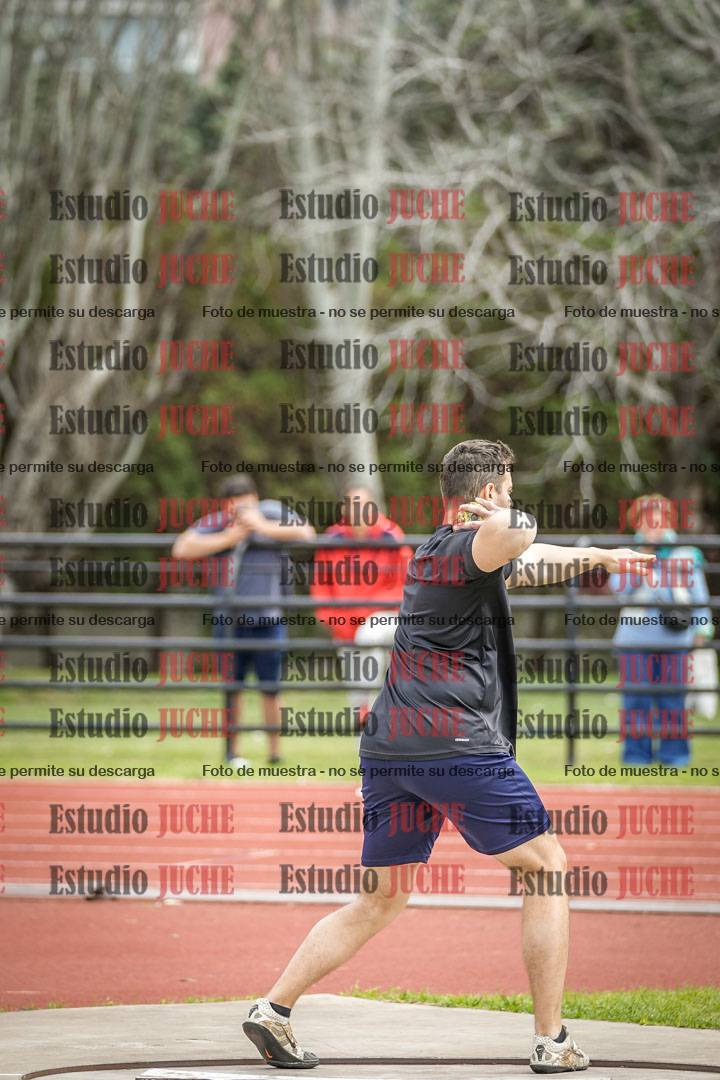 Fotos del lanzamiento de bala de varones