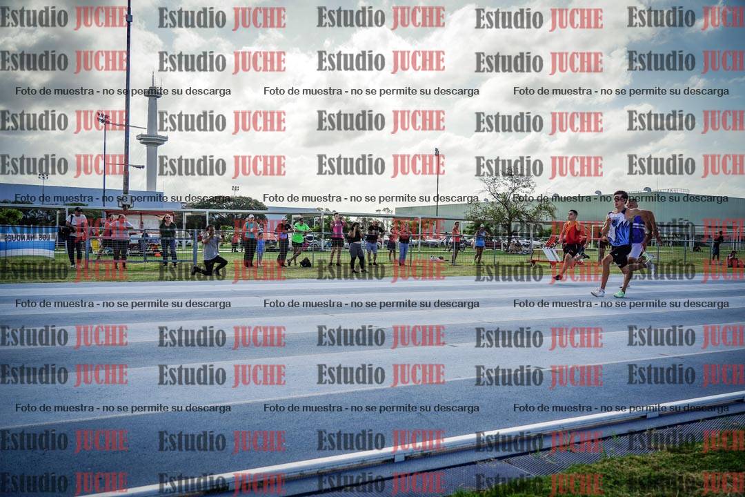 Fotos de los 100 m llanos de varones