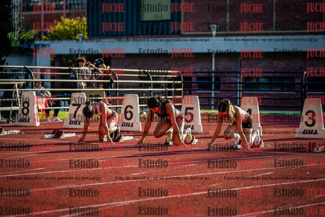 Fotos de los 100 m con vallas de mujeres