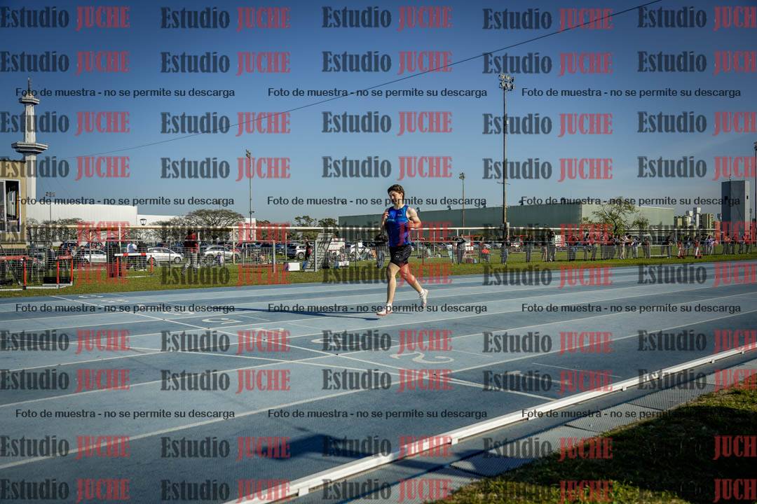 Fotos de los 400 m con vallas de varones