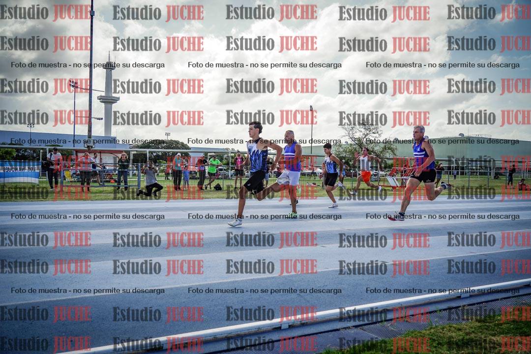 Fotos de los 100 m llanos de varones