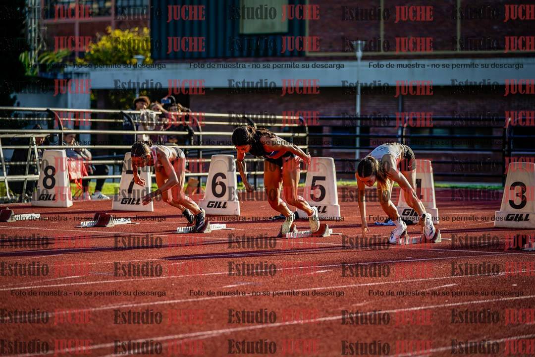 Fotos de los 100 m con vallas de mujeres